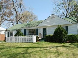 5073 Canterbury Rd, Roeland Park, KS 66205