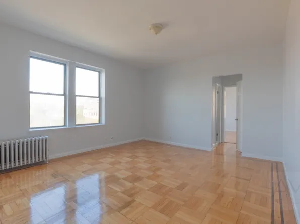 8602 Ridge Boulevard image 1 of 4