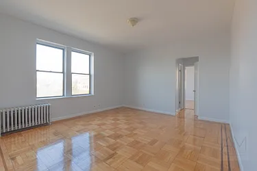 8602 Ridge Boulevard