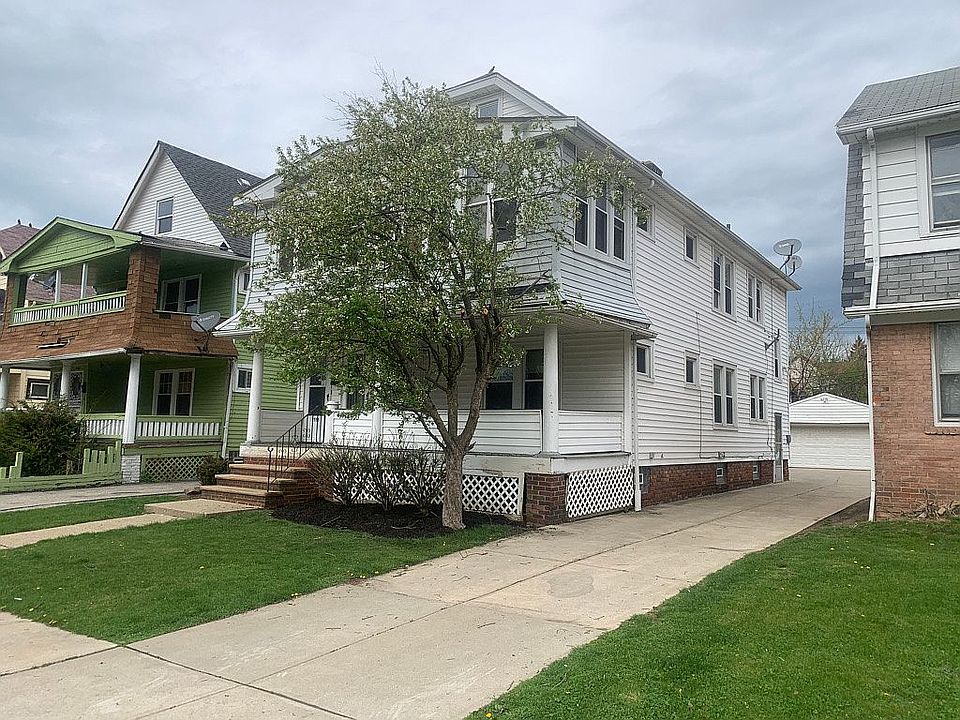 1st image of 1557 E 204th St