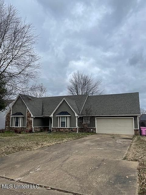 1st image of 938 Pine Birch Pl