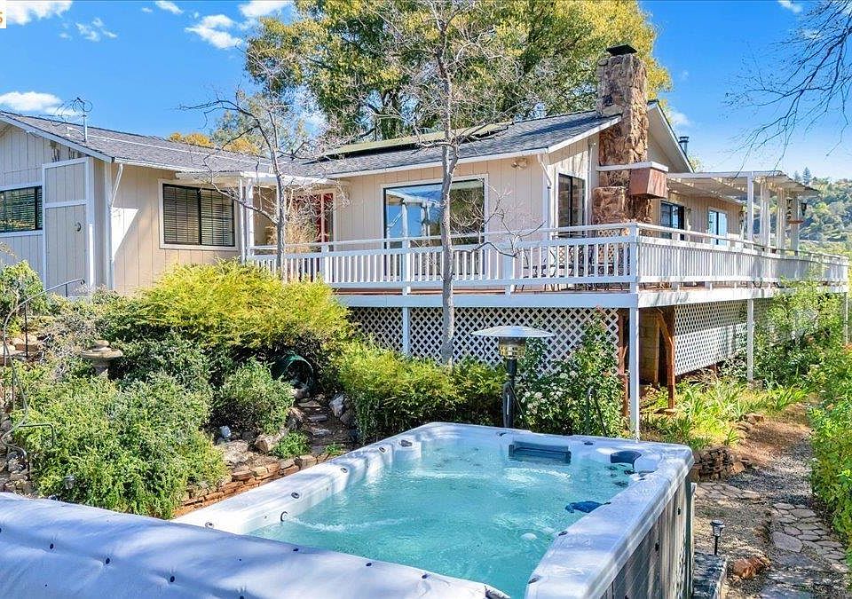 1st image of 20235 Sommette Dr