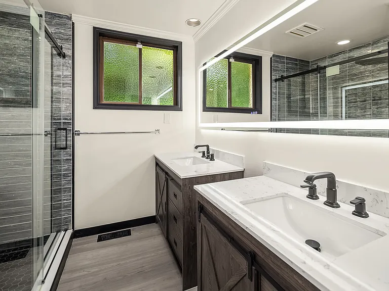 2851 Evergreen Point Rd — Photo 10