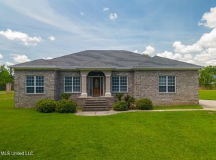 14712 Dismuke Ave, Biloxi, MS 39532