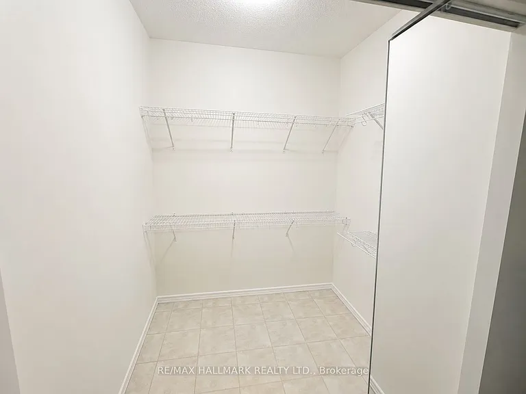 30 Greenfield Ave #207 — Photo 12