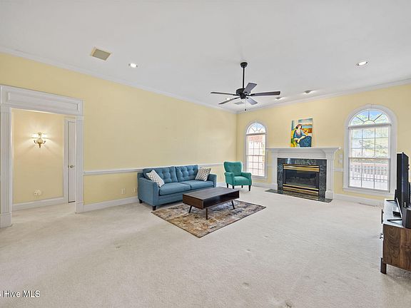 5th image of 2267 Waterford Drive
