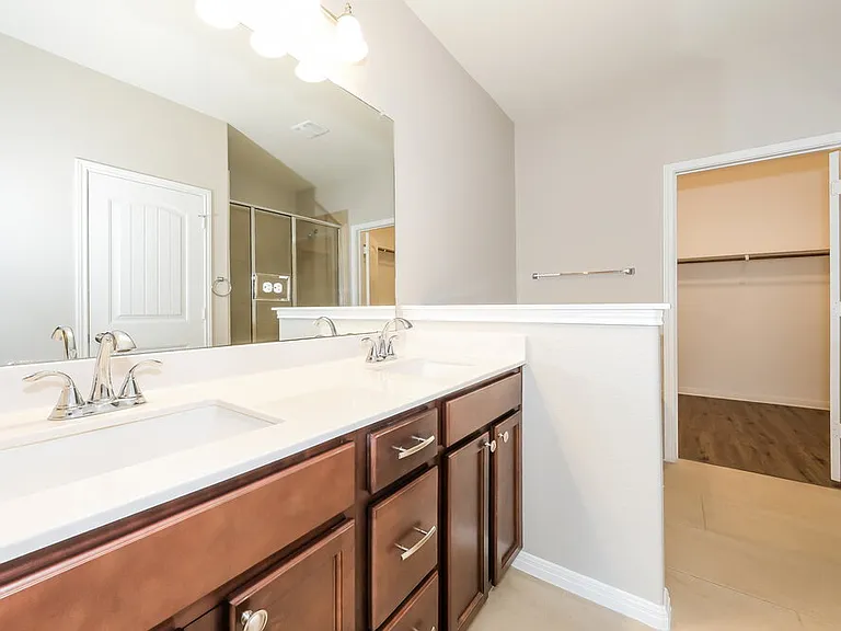 415 N Heatherwilde Blvd — Photo 13