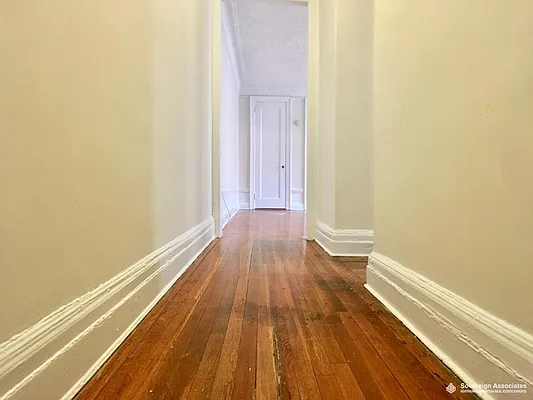 Rented by Sovereign Associates | media 6