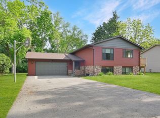 807 2 1/2 St N, Sartell, MN 56377