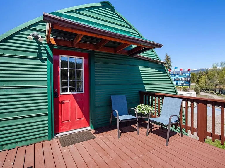 MountainView studio (top unit)