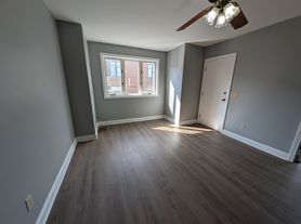 44 Fountain St, Fall River, MA
