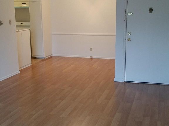 4th image of 7763 Romaine St APT 8