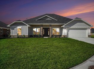 7 Keystone Ct, Angleton, TX 77515