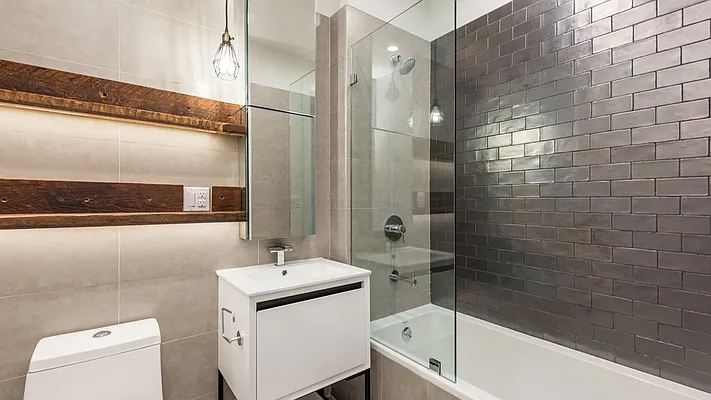 Rented by Nooklyn NYC LLC | media 59