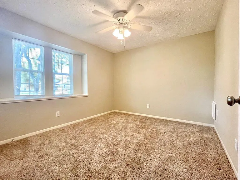 22526 Carter Moir Ln — Photo 10
