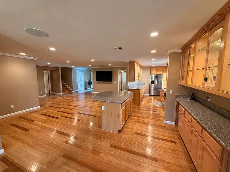6662 San Francisco Dr — Photo 11