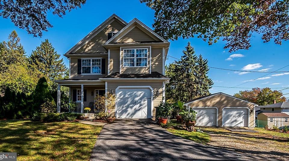 1st image of 2117 Walmsley Dr