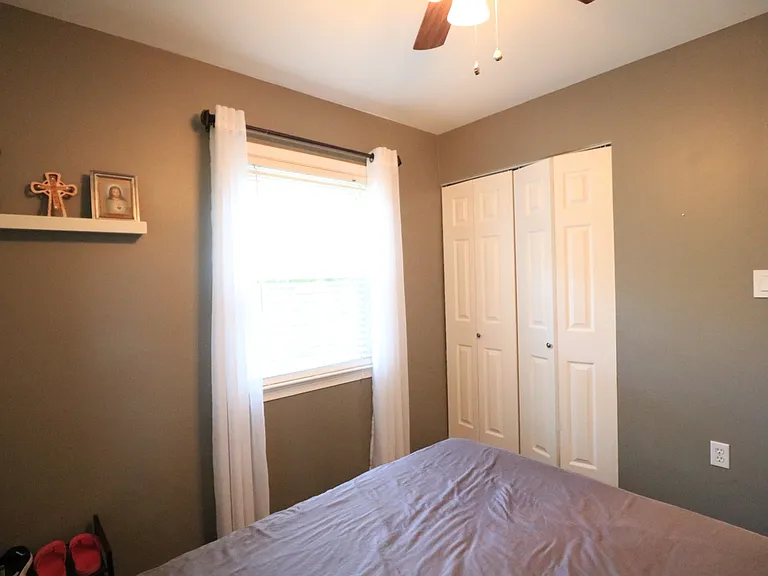 748 Azalea Dr — Photo 12