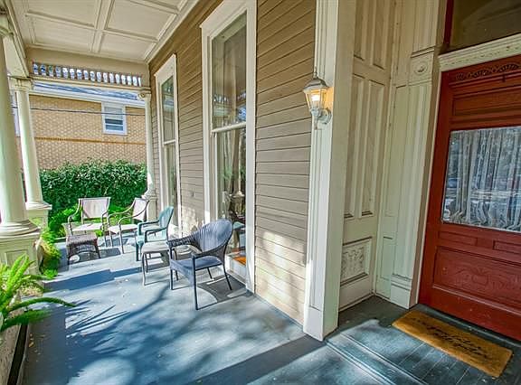 4th image of 2809 Saint Charles Ave #F