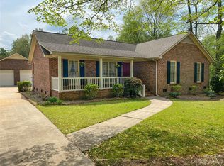 1337 Kent Dr, Lancaster, SC 29720