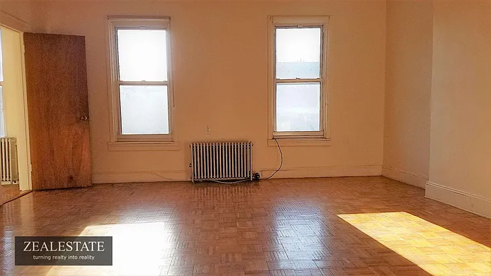 Rented by ZealEstate Group Inc | media 29