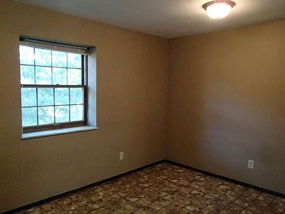 2nd image of 1111 Themis St