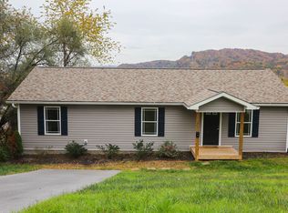 1701 Sevier Terrace Dr, Kingsport, TN 37660