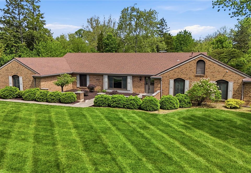 1st image of 1081 Cedar Creek Cir