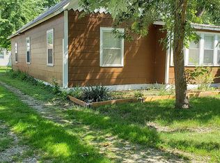 507 Oak St, Perry, KS 66073