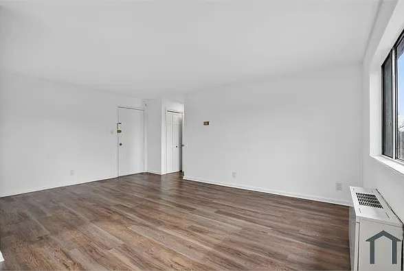 4570 Macarthur Blvd NW #208 — Photo 5