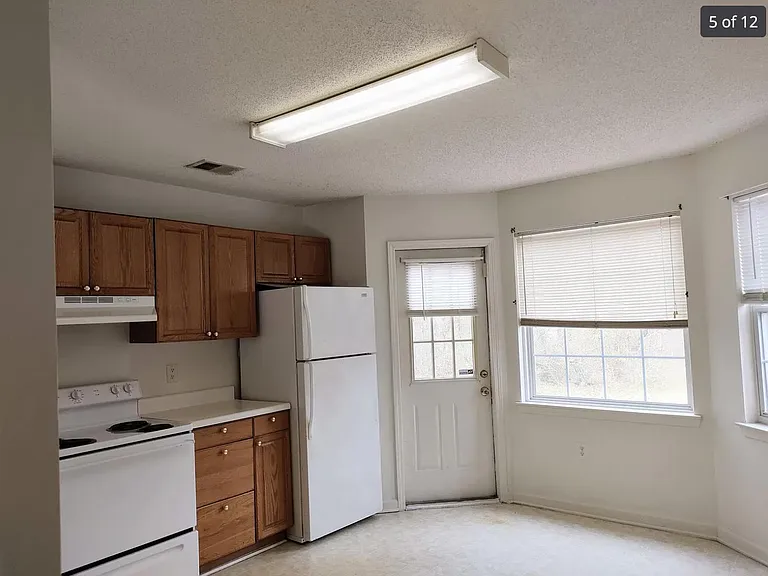 117 Pasteur Ct — Photo 5