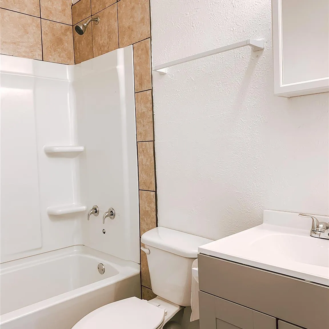 2 bed, 775 sqft, $1,175 — Photo 4