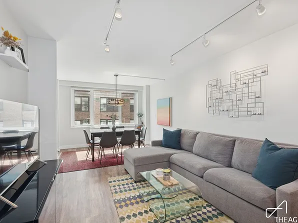 301 E 22nd St APT 12H, New York, NY 10010
