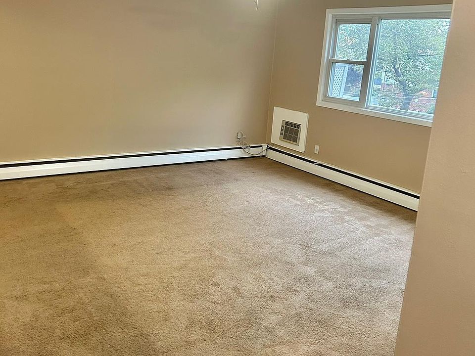 1st image of 8112 151st Ave #2