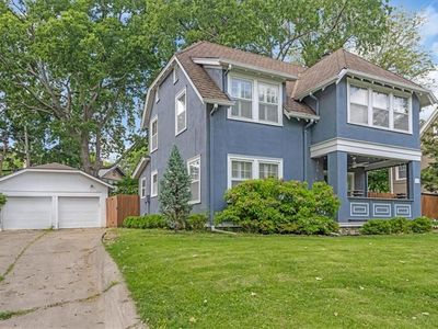 408 Greenway Ter, Kansas City, MO, 64113