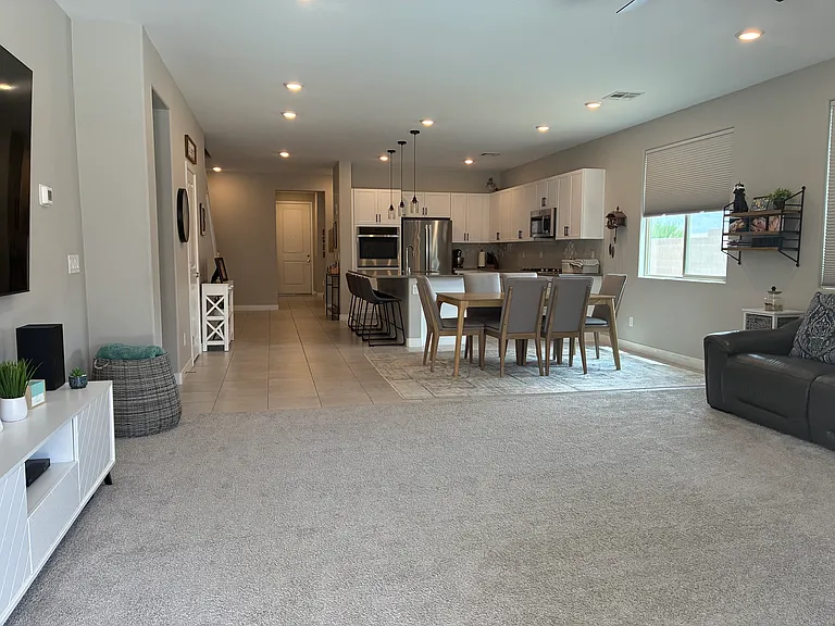 1357 Mariposa Way — Photo 5