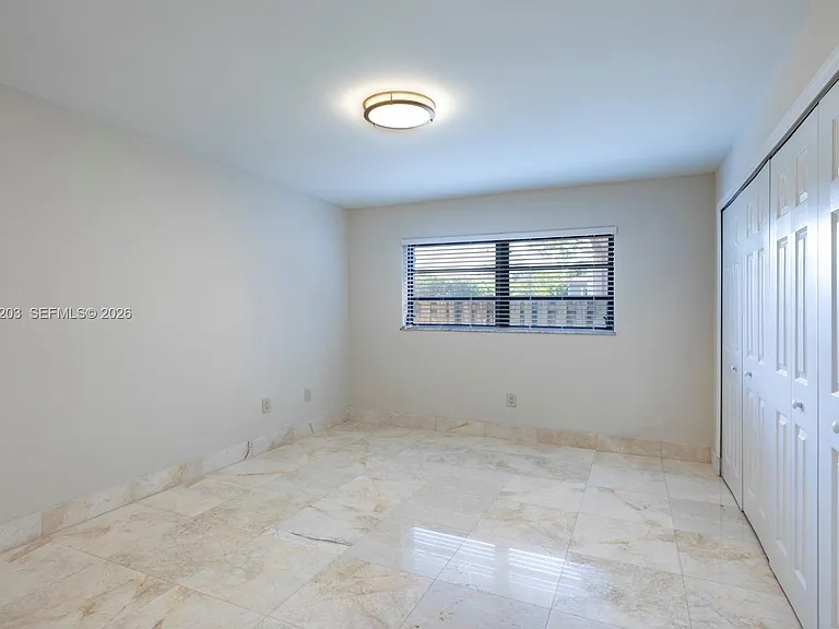 2733 SW 31st Pl #A — Photo 13