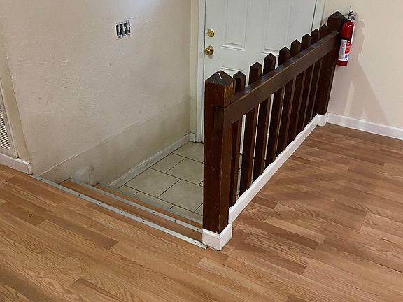 3rd image of 1632 Espanola Ave