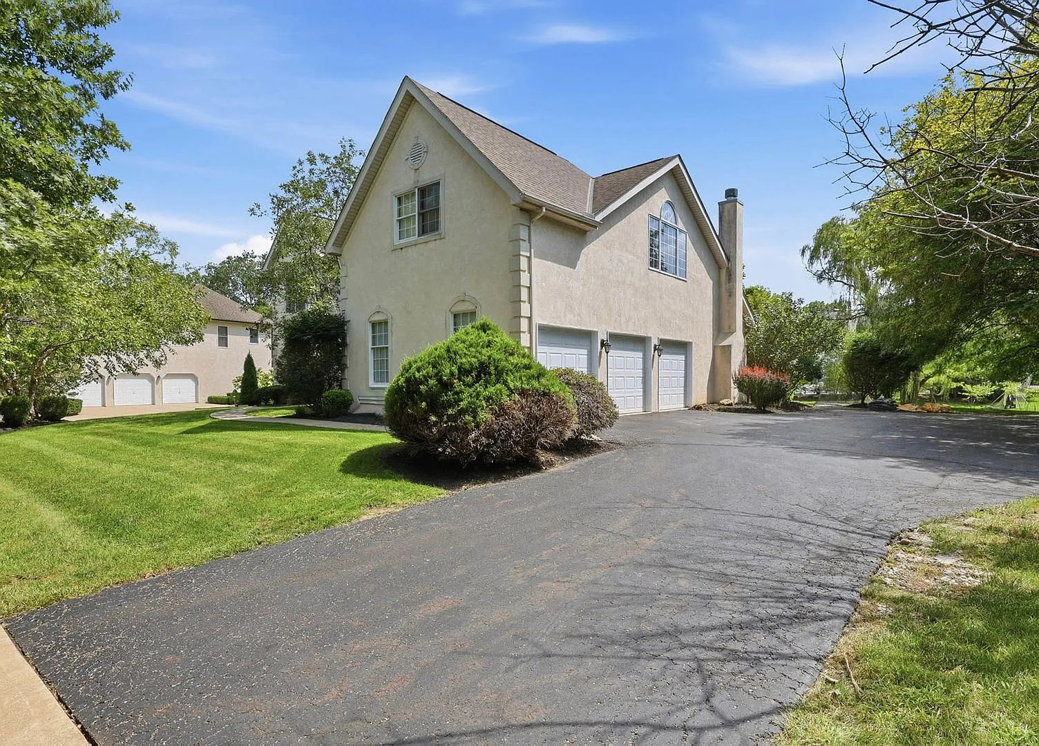 4823 Vista Ridge Drive — Photo 2