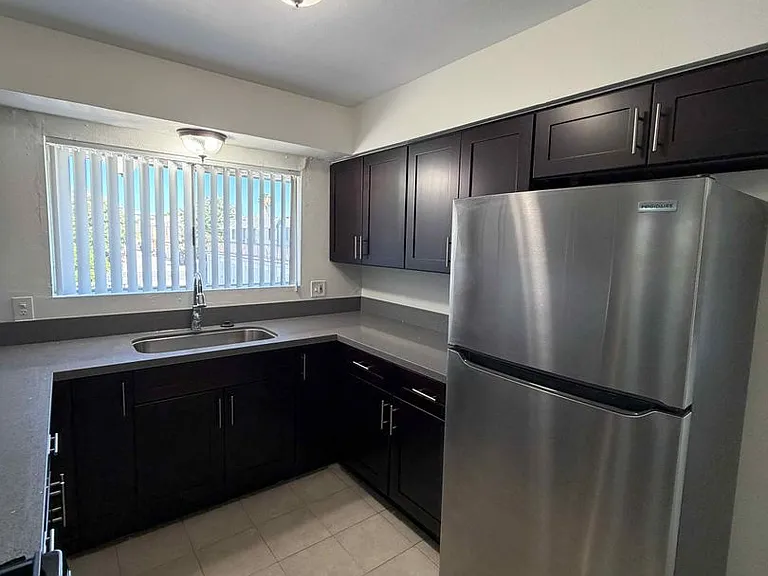 5791 Kingman Ave — Photo 13