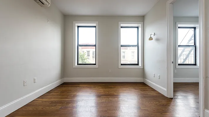 Rented by Nooklyn NYC LLC | media 48