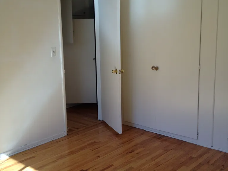 1479 N Havenhurst Dr #2 — Photo 21