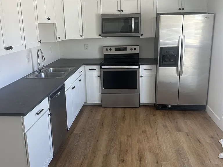 1063 N 100 W #1 — Photo 2