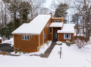 22 Pocahontas Rd, Kittery Point, ME 03905