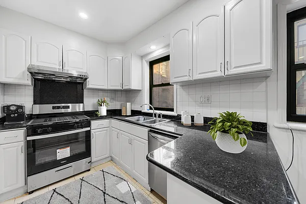 Rented by Vector New York, LLC | media 9