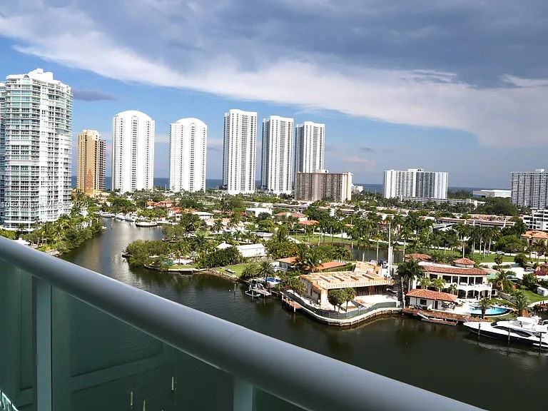 400 Sunny Isles Blvd #1221 — Photo 5