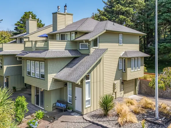 3531 S Hemlock St #1, Cannon Beach, OR 97110