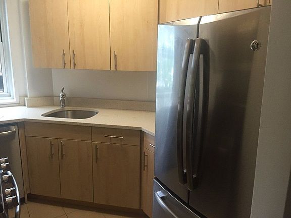4th image of 2171 Madison Ave APT 5C