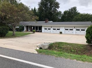 595 S Mill Iron Rd, Muskegon, MI 49442