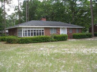 709 S 4th St, Jesup, GA 31545